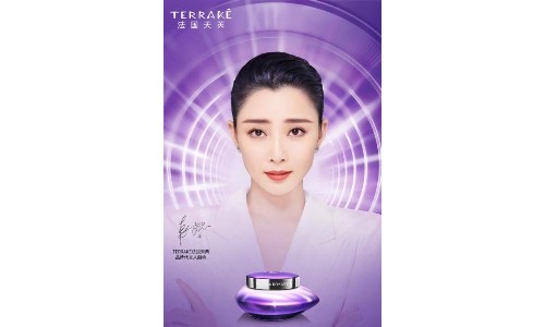 重磅官宣！殷桃担任法国轻奢护肤品牌 Terraké法国天芮品牌代言人