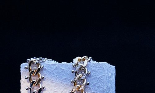 EMPHASIS艾斐诗携手时装品牌ANAÏS JOURDEN推出全新MMXXI「越」系列