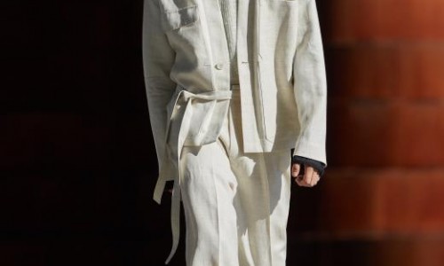 除了杰尼亚西装，TA勇于突破，打造出兼具实用与品位的好礼！