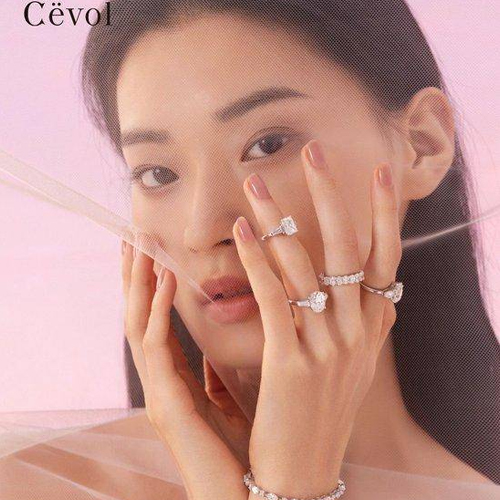Cëvol：生而闪曜，为新世代女性打造无束缚的爱与闪耀