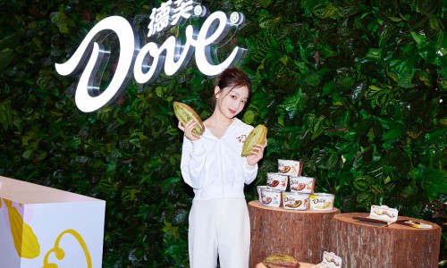 最新一代“德芙女孩”周冬雨：我对愉悦的理解更丰富了
