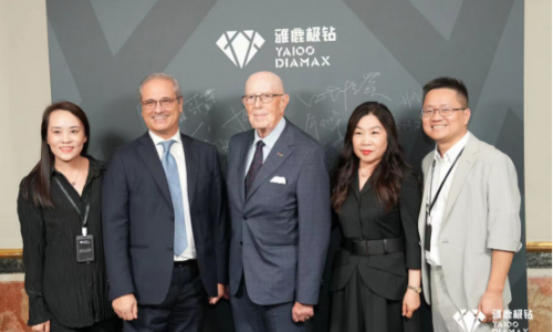 [雅鹿极钻]系列首秀米兰时装周 闪耀时刻｜超强阵容 登峰造极