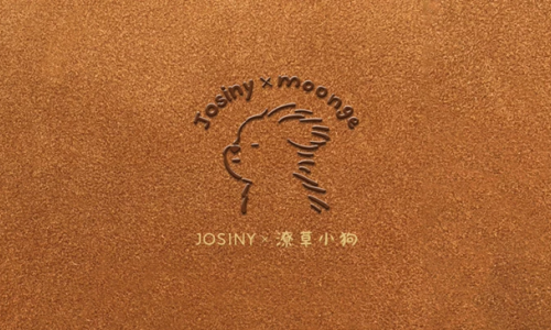 张予曦惊喜空降卓诗尼直播间，与潦草小狗一同陷入松软秋日