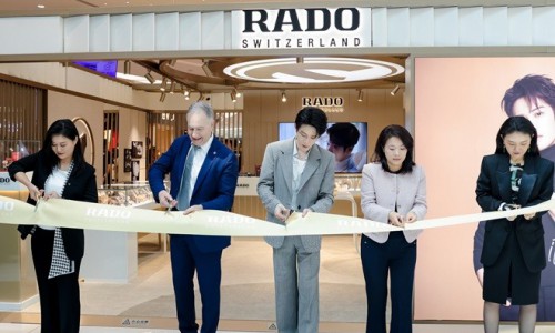 时韵流动 新岁生辉 Rado瑞士雷达表以时光艺术点亮南海之滨