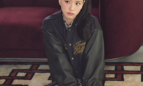 TOMMY HILFIGER 携手品牌全球代言人金智秀JISOO 发布2026新年系列 骏马启程，共庆新岁