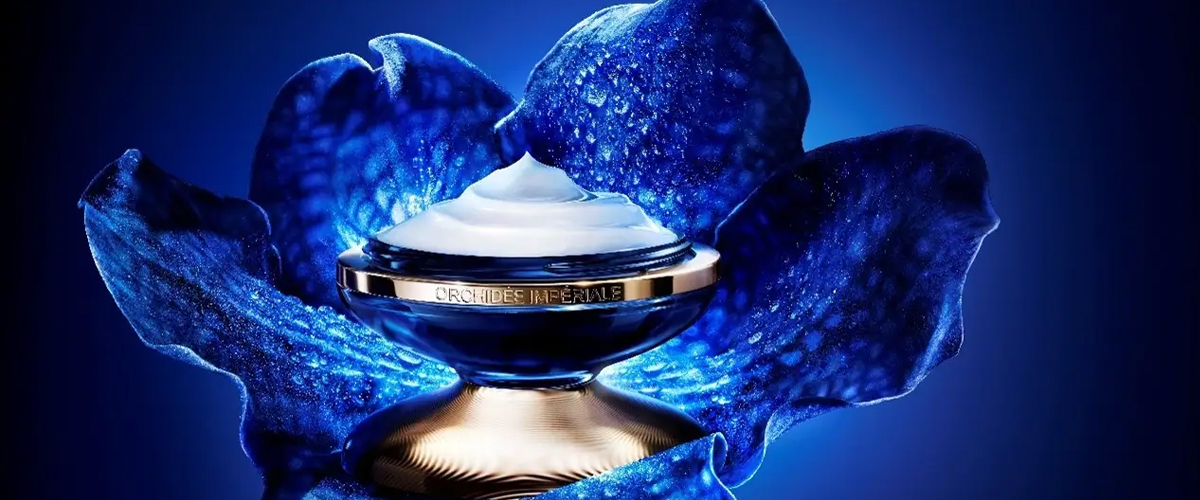 专研细胞长续科学20年娇兰庆祝长续科学经典之作御廷兰花系列问世20周年两百年卓越传承，成就护肤艺术典范。自1828年诞生之初，..